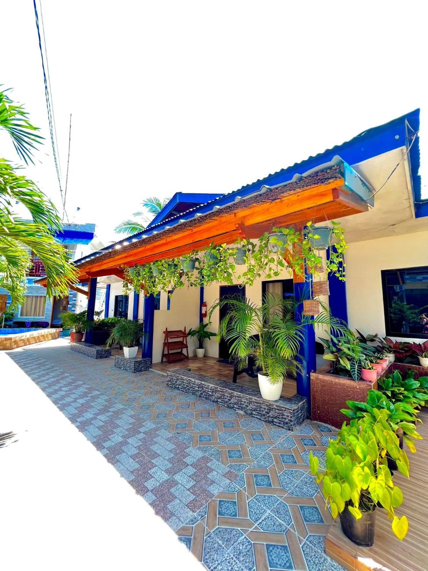 Foxtail Siargao Island Guesthouse Хенерал Луна Екстериор снимка