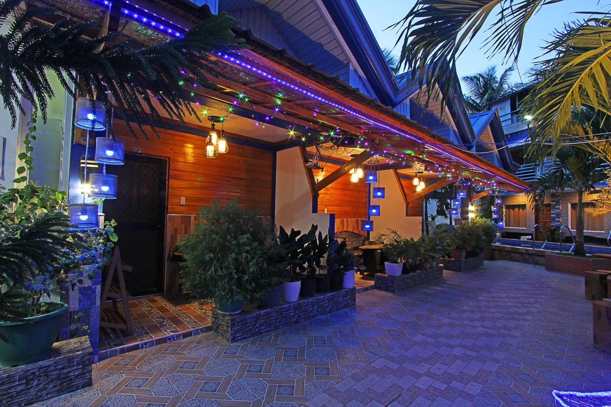 Foxtail Siargao Island Guesthouse Хенерал Луна Екстериор снимка