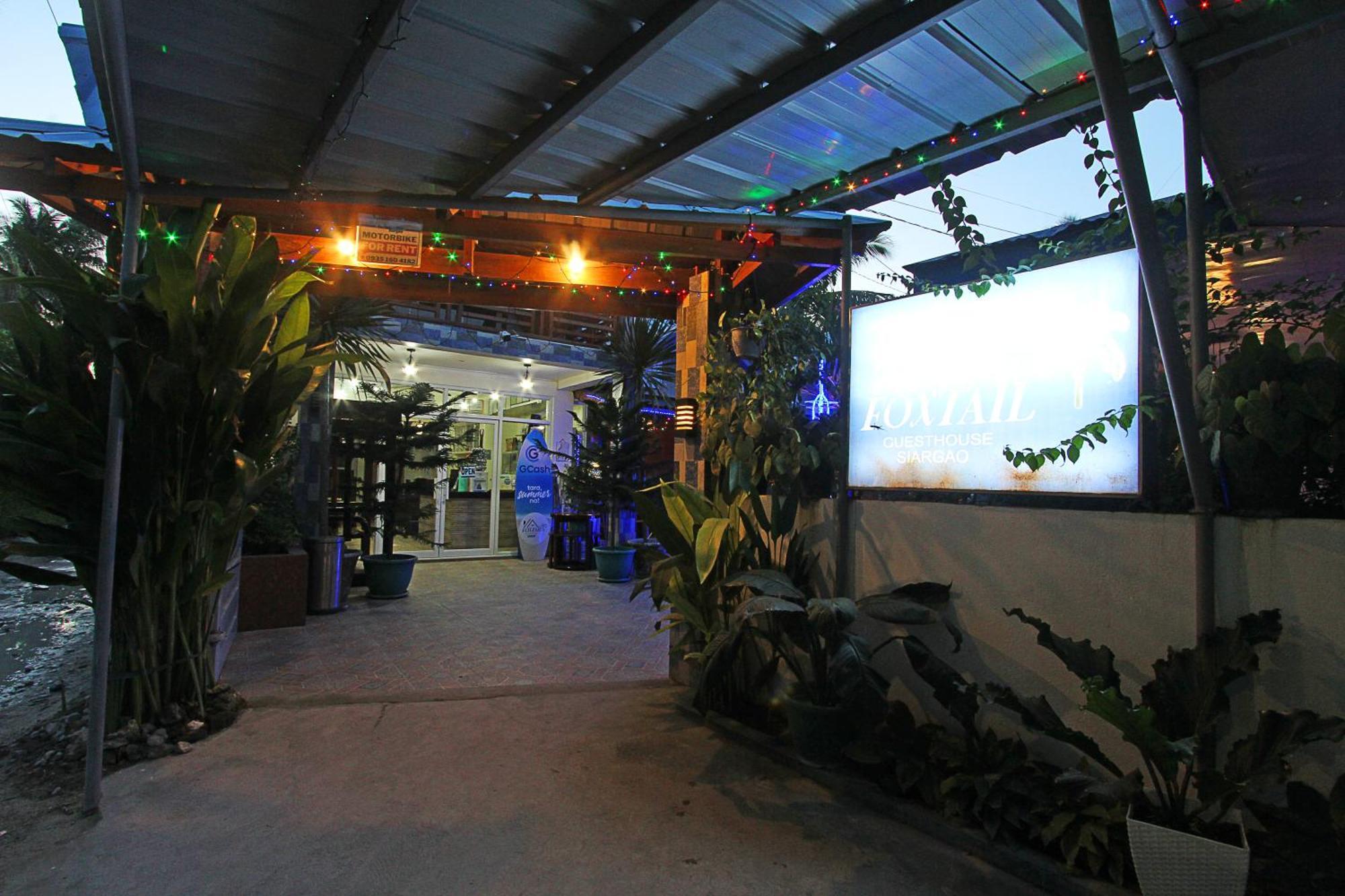 Foxtail Siargao Island Guesthouse Хенерал Луна Екстериор снимка