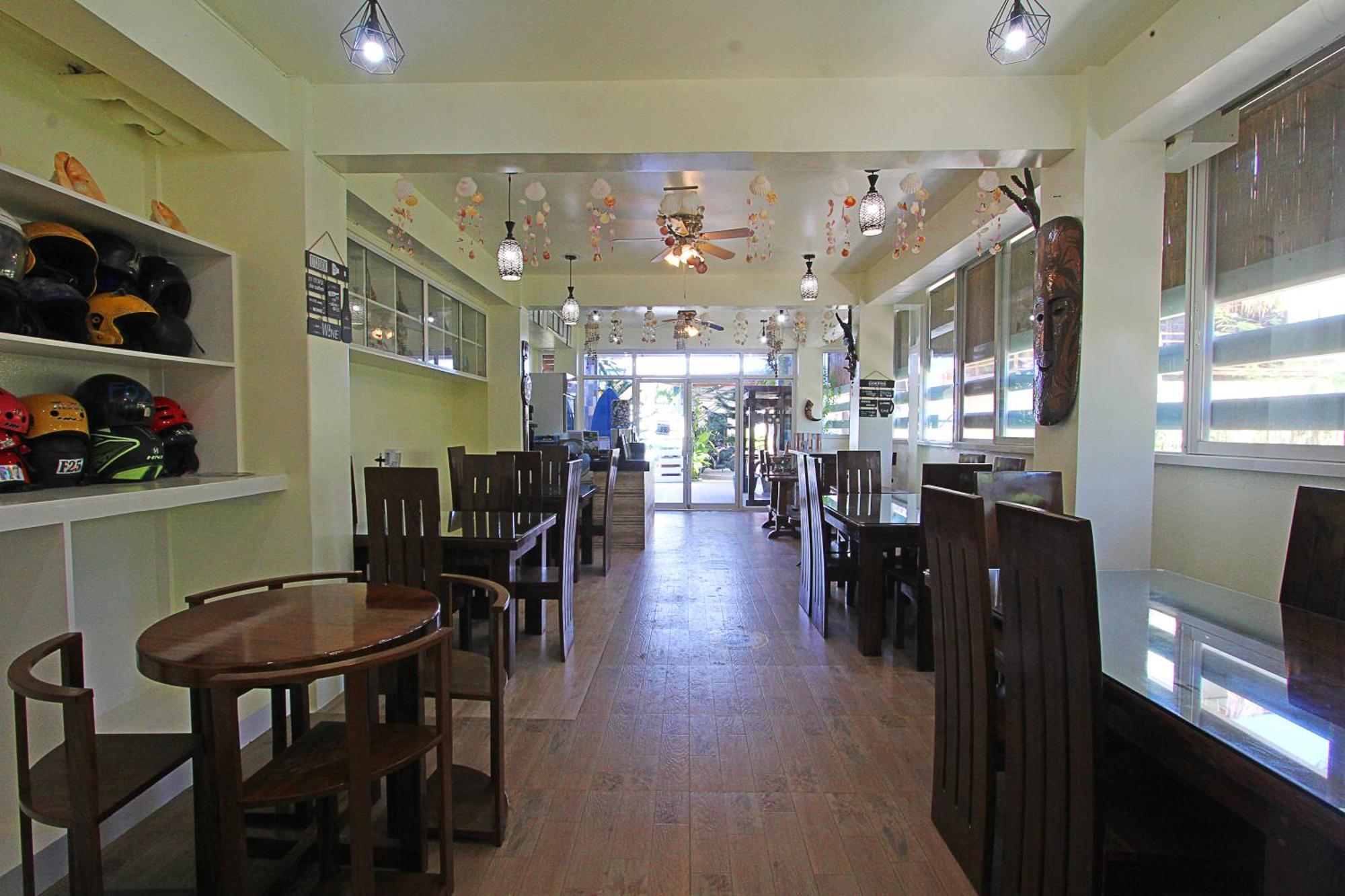 Foxtail Siargao Island Guesthouse Хенерал Луна Екстериор снимка