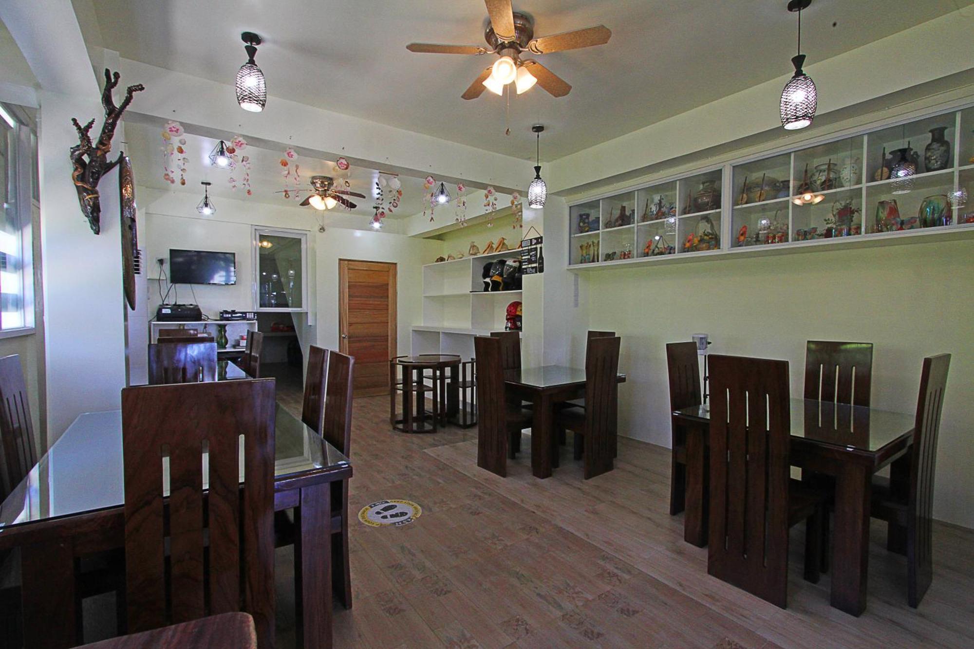 Foxtail Siargao Island Guesthouse Хенерал Луна Екстериор снимка