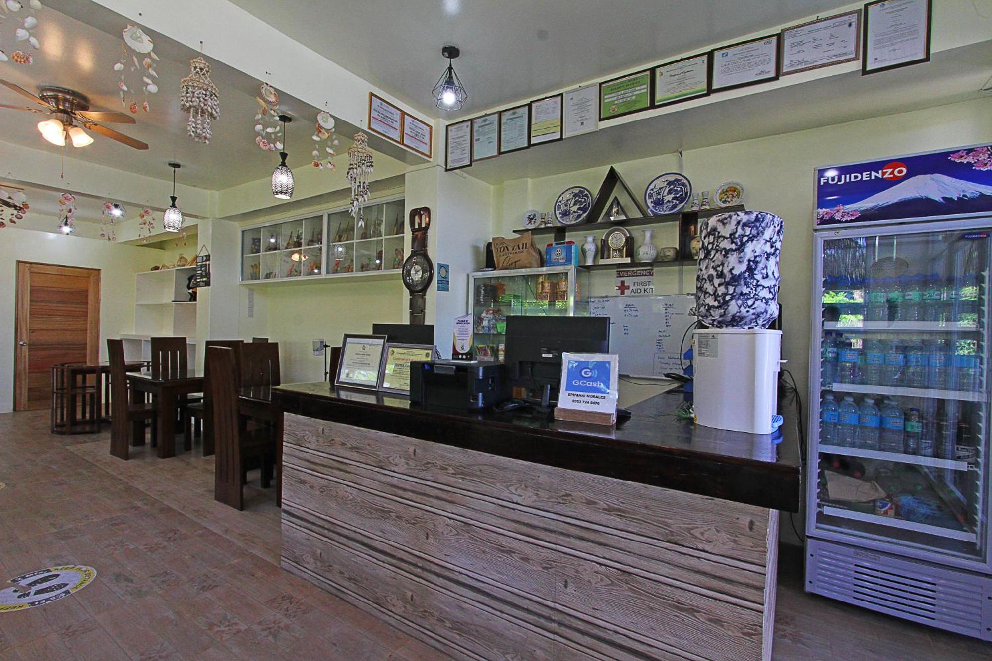 Foxtail Siargao Island Guesthouse Хенерал Луна Екстериор снимка