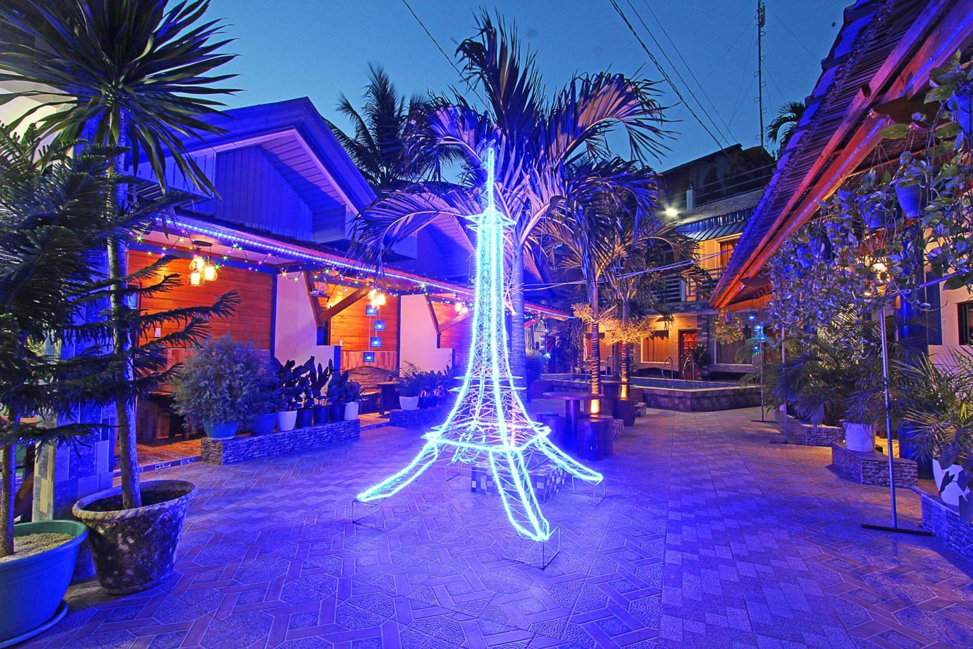 Foxtail Siargao Island Guesthouse Хенерал Луна Екстериор снимка